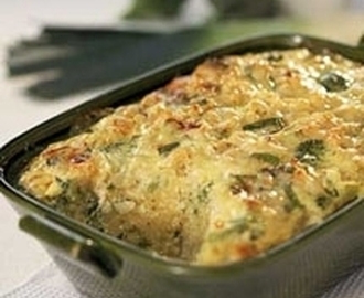 Makaronipudding med broccoli och ädelost