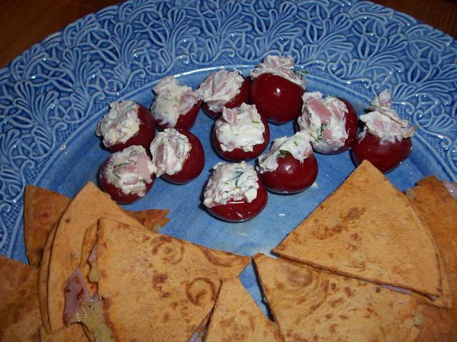 Cherry peppers med philadelphiaost, serrano, lime och koriander