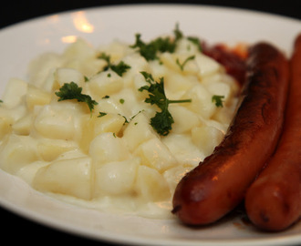 Stuvad potatis och wienerkorv