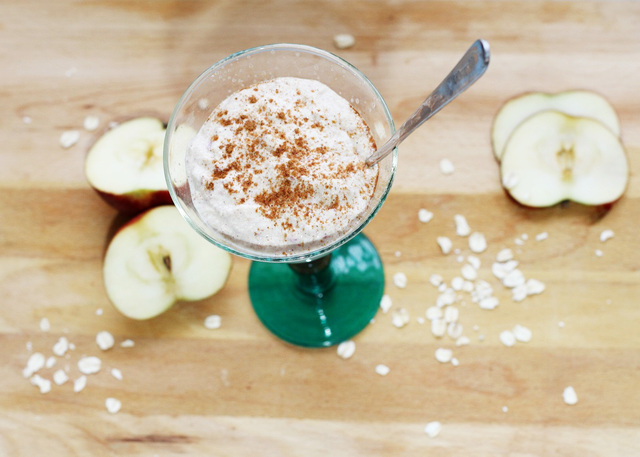 Äppelsmoothie med smak av äppelkaka