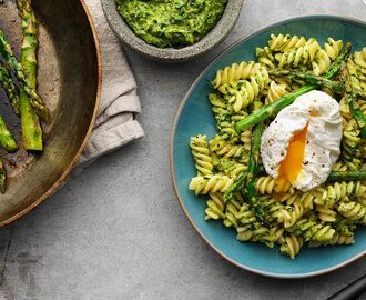 Svenskodlad fusilli med ramslökspesto