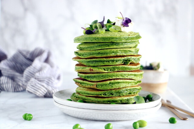 Healthy Spinach Pancakes (Green Pancakes)