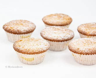 Muffins with Lemon Cheesecake filling
