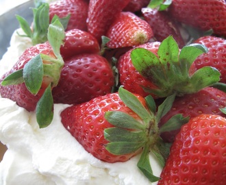 Strawberry Meringue Cake