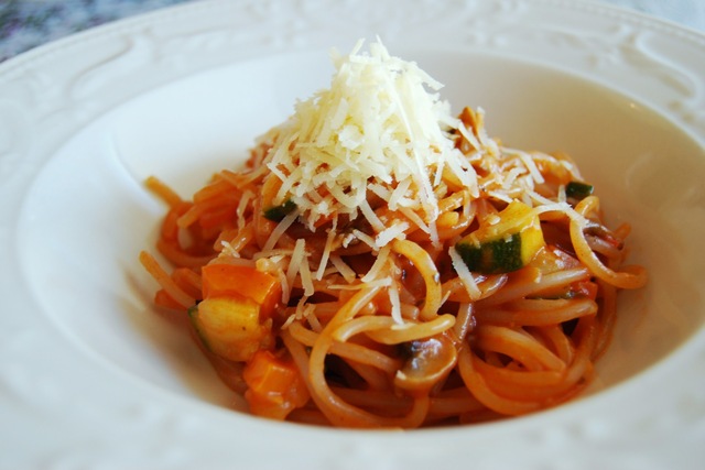 Glutenfri vegetarisk spaghettirätt