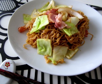 Yakisoba (Stekt nudel)