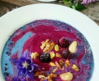 Galaxy Smoothie Bowl