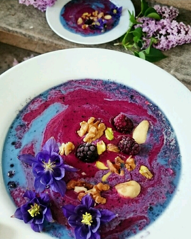 Galaxy Smoothie Bowl