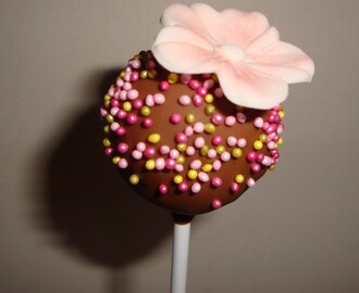 Cake Pops med smak av Ahlgrens bilar