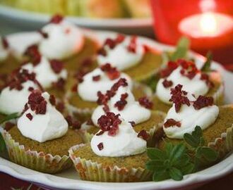 Pepparkaksmuffins med tranbär och mascarponetopping