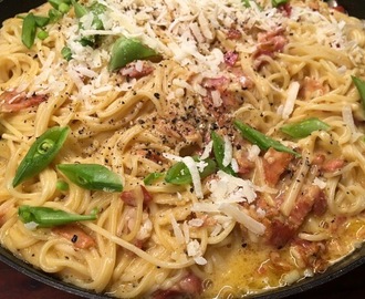 Värmande spagetti o baconpanna