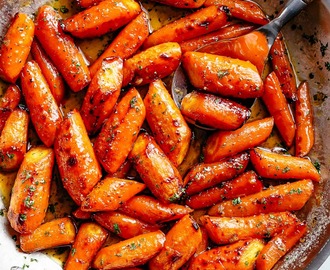 Honey Garlic Butter Roasted Carrots