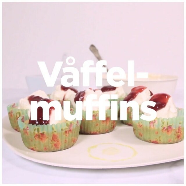 KIT Mat on Instagram: “Våfflor förklädda till muffins! ⁠⠀ ⁠⠀ INGREDIENSER ⁠⠀ ⁠⠀ Ugn: 200°C, 15–20 min⁠⠀ ⁠⠀ Muffins:⁠⠀ • Färdig våffelmix⁠⠀ • Vatten⁠⠀ • Smält…”