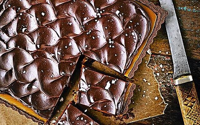Salted caramel ­chocolate tart