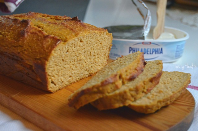 Pumpkin coconut protein bread