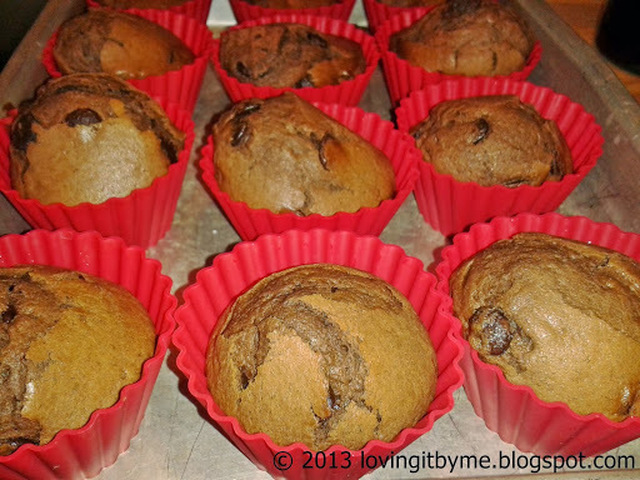 Chokladmuffins med chokladbitar