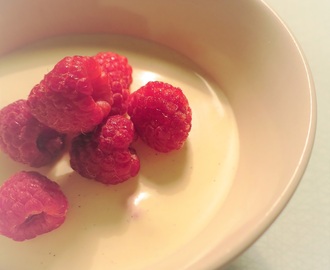 Pannacotta på grädde och crème fraiche