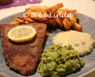 Fish 'n' Chips med tartarsås & mushy peas