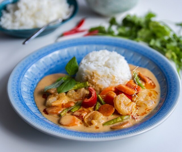 Röd thai curry med räkor