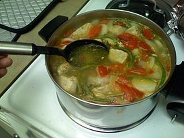 Sinigang na Baboy (Köttsoppa)