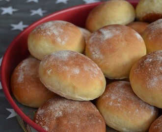 Enkla och goda hamburgerbröd