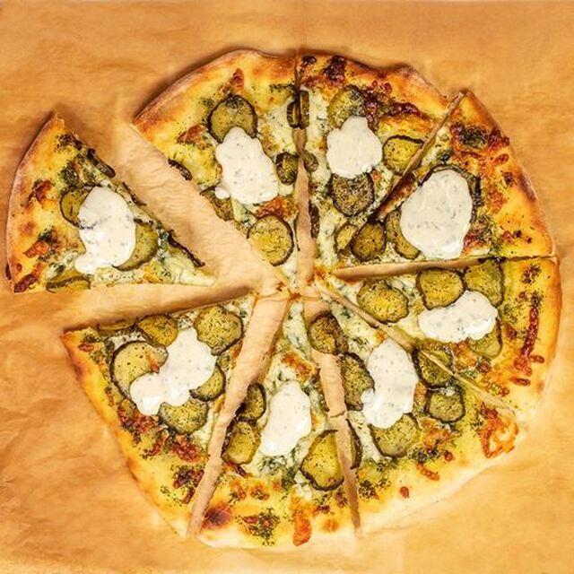 Pickle Pizza med ranchdressing