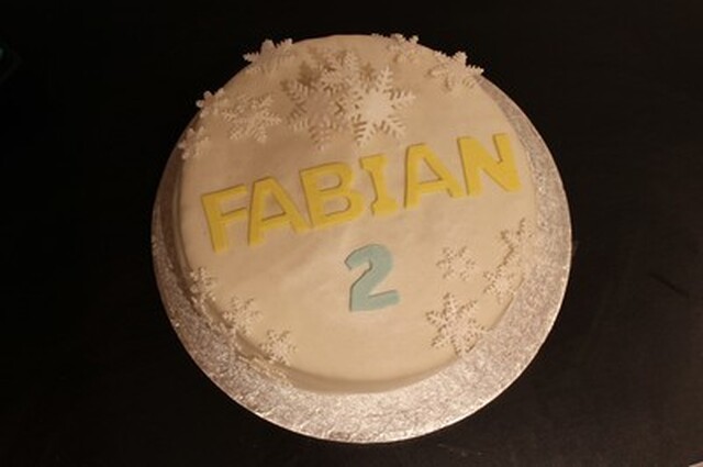 Fabians 2-års Tårta