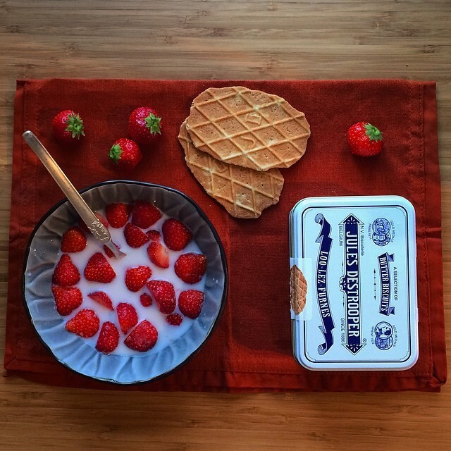#julesdestrooper #biscuits #strawberry #sweet #milk