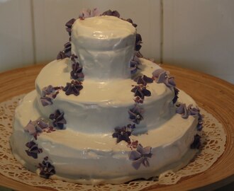 Enkel bröllopstårta!