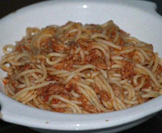 Tonfisksås med spaghetti