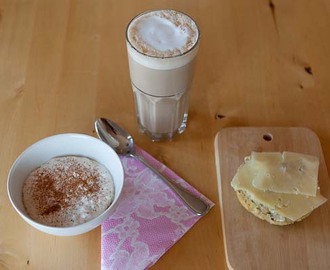 Lunch med kanelsmak och nybakade frallor