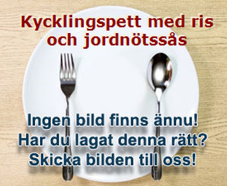 Kycklingspett med ris och jordnötssås