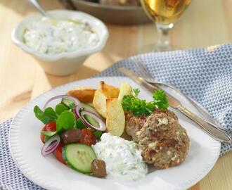 Grekiska färsbiffar med tzatziki