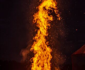 Valborgsmiddag med marinerade lövbiffsspett