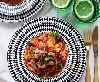 Pasta med shiitake och grillad paprika