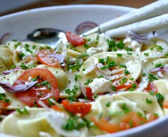 Ravioli med tre sorters ost och örter