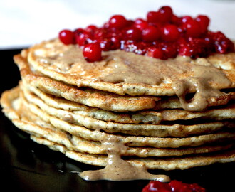 Quinoa and almond pancakes with cardamom