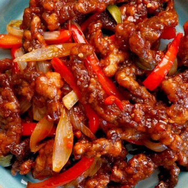 Crispy Chilli Beef with Sweet Chilli Sauce