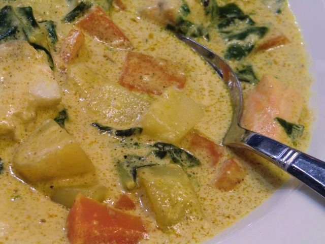 Soppgryta med grönsaker, fisk och curry - glutenfri förstås