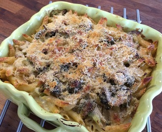 Pasta al forno med broccoli