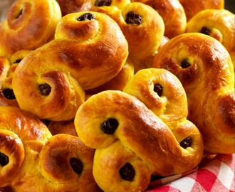 Saftiga Lussebullar