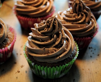 Banana chocolate chip cupcakes