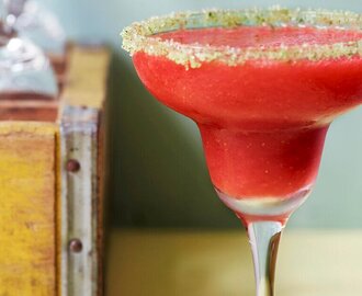 Frozen strawberry daiquiri