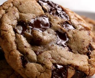 The Best Chewy Chocolate Chip Cookies