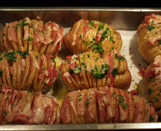 Hasselbackspotatis med bacon