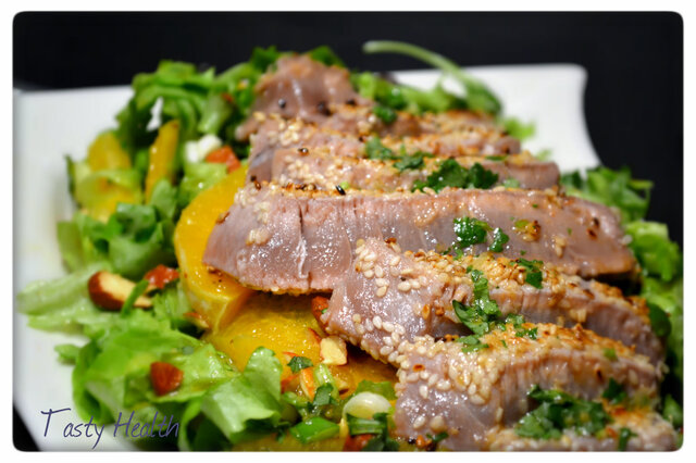 Pers i marklyft och middagstips: Asiatisk sallad med sesampanerad tonfisk