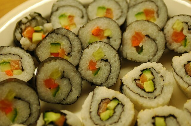 Japanska Sushi & Kinesiska Potstickers Dumpling