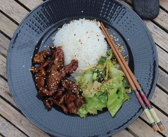 Krispigt fläsk i asiatisk sås - Recept från matkasse.se