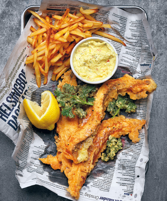 Kungsflundra fish ’n’ chips med remouladsås