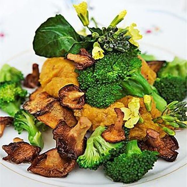Pumpa med broccoli och kantarell